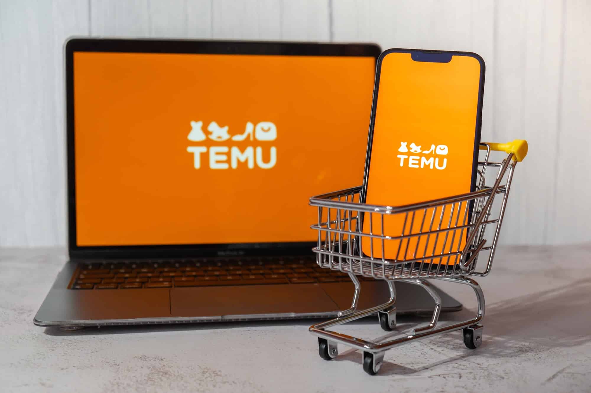 解密：Temu全托管与半托管的协同打法，打造爆款闭环